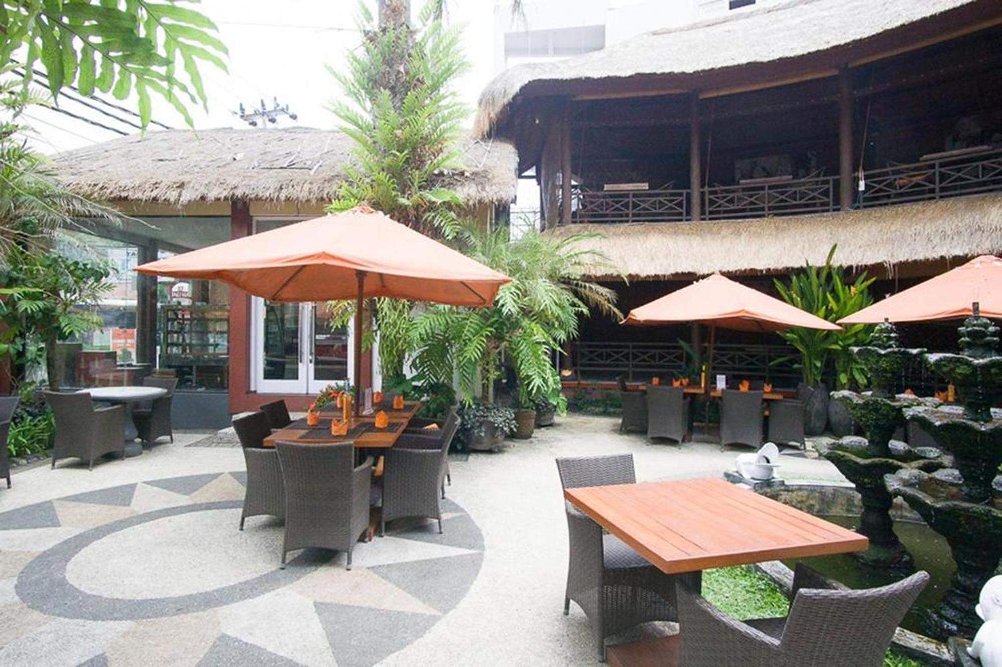 Taman Unique Hotel Senggigi Exterior photo
