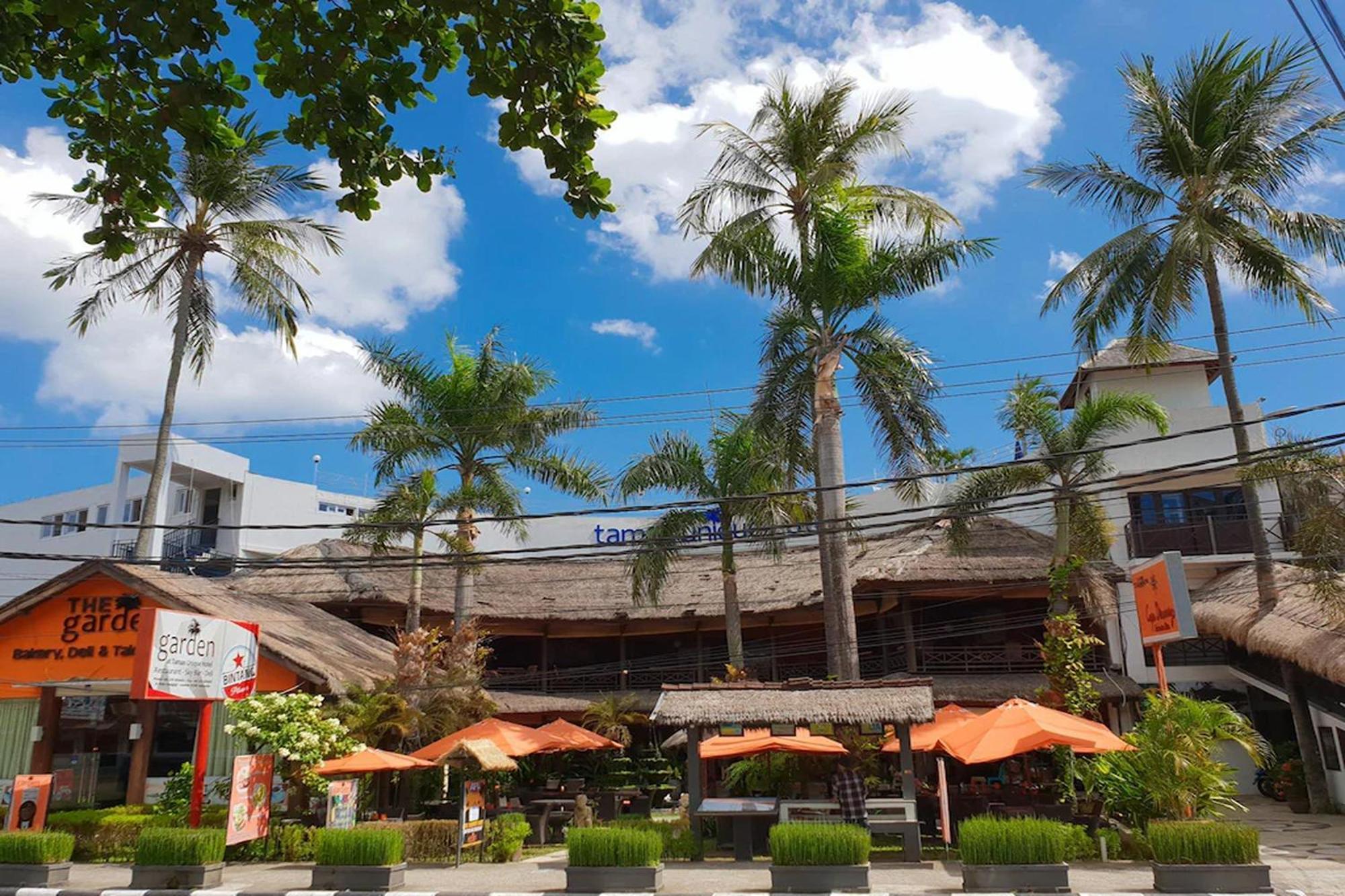 Taman Unique Hotel Senggigi Exterior photo